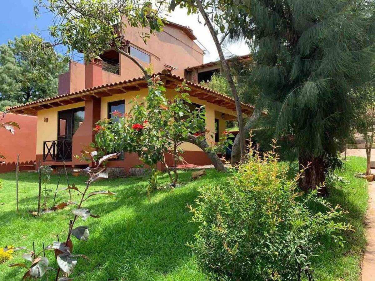 Отель Brisas De Sol Пацкуаро Экстерьер фото
